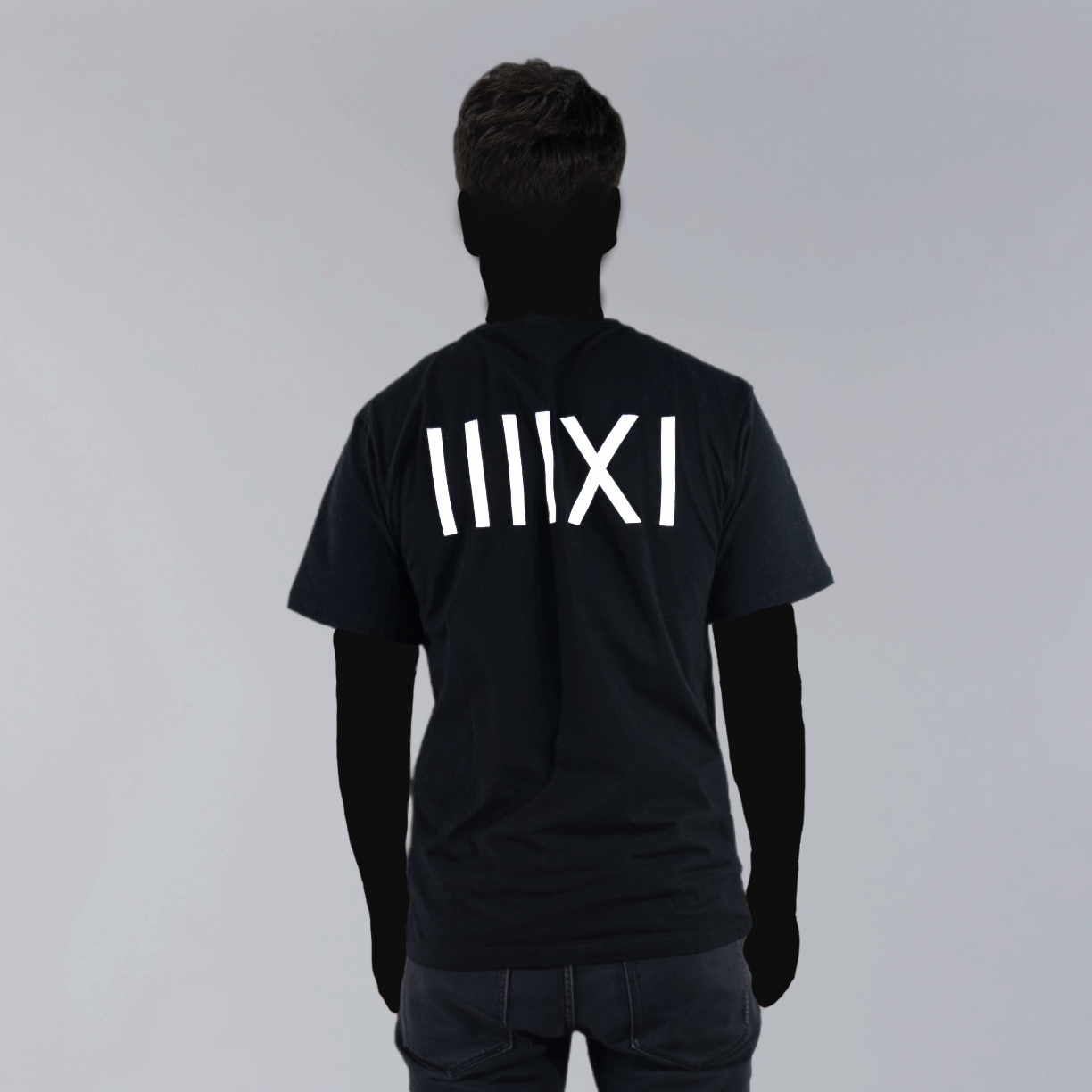 IIIIXI Black T-shirt